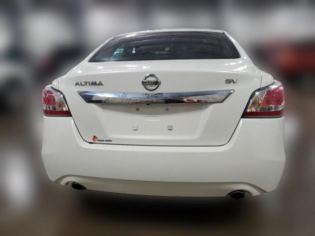 Седаны NISSAN ALTIMA 2015 Белый