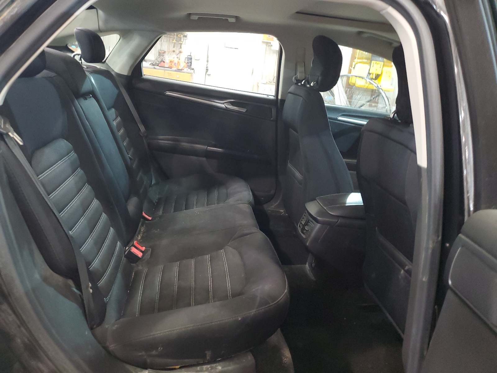 1FA6P0H73F5107391 2015 Ford Fusion Se