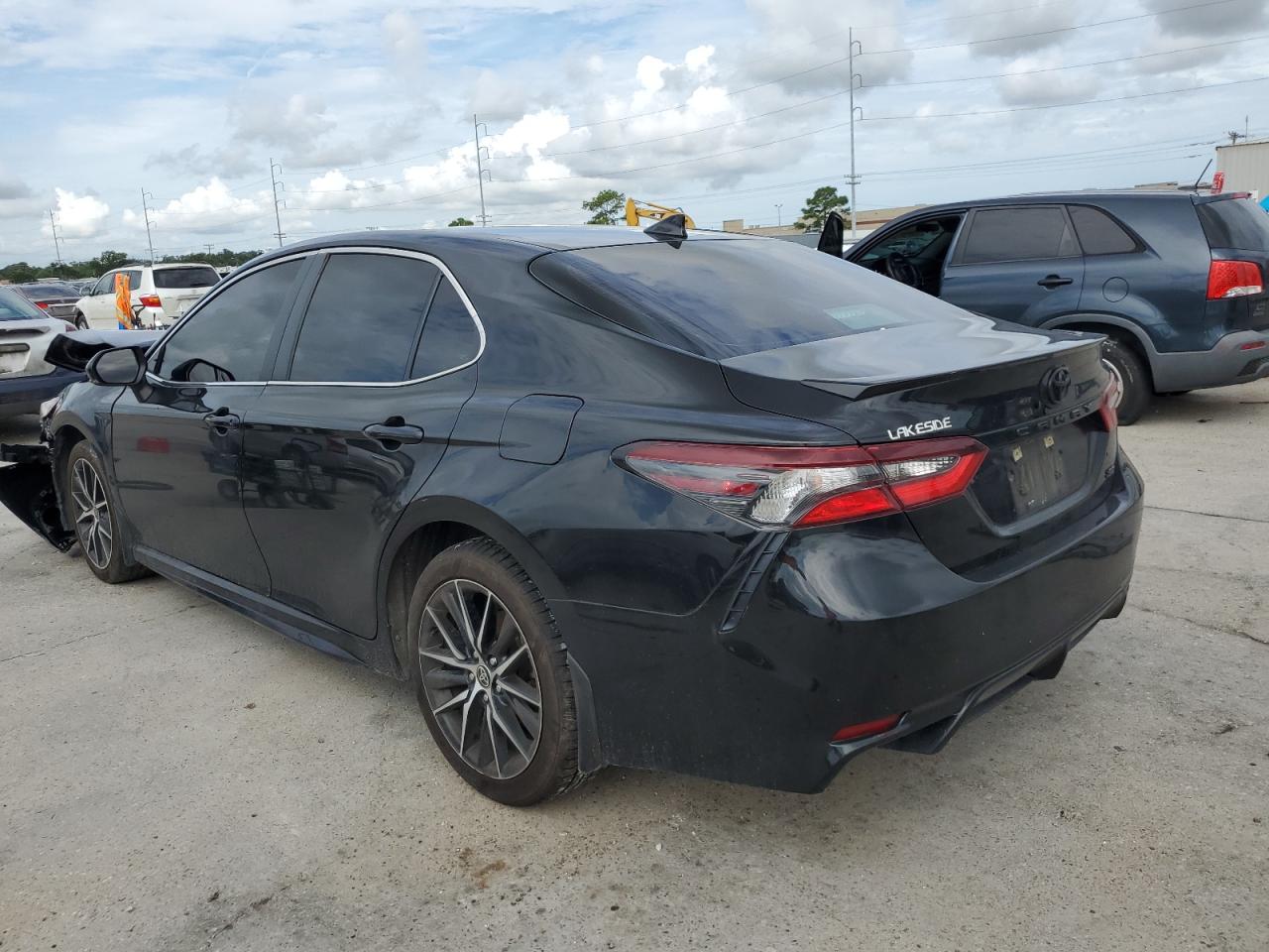 4T1G11AK6PU785818 2023 TOYOTA CAMRY - Image 2