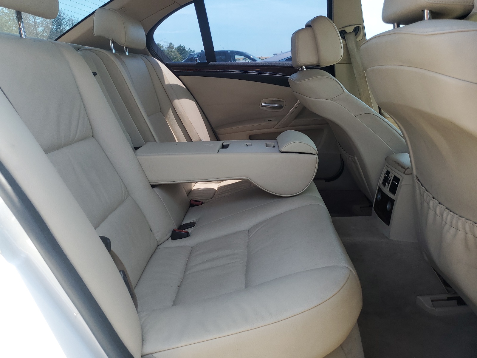 WBANV13508CZ54288 2008 BMW 528 Xi