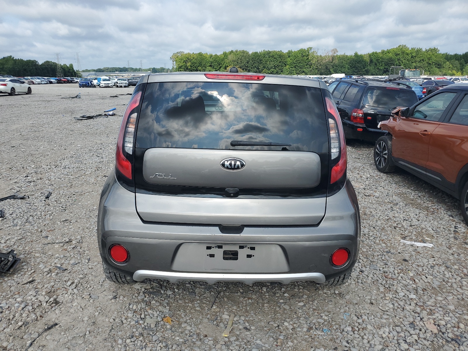 KNDJP3A50J7549847 2018 Kia Soul +