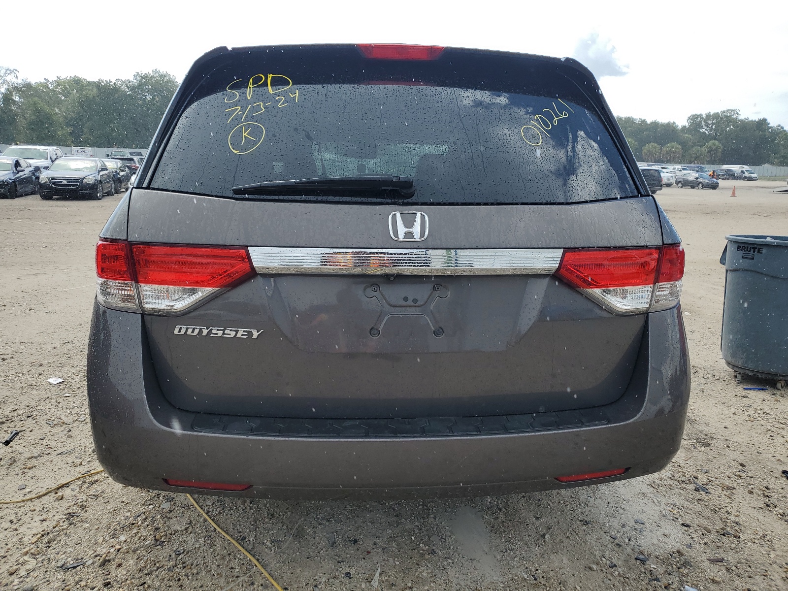 5FNRL5H68HB010261 2017 Honda Odyssey Exl