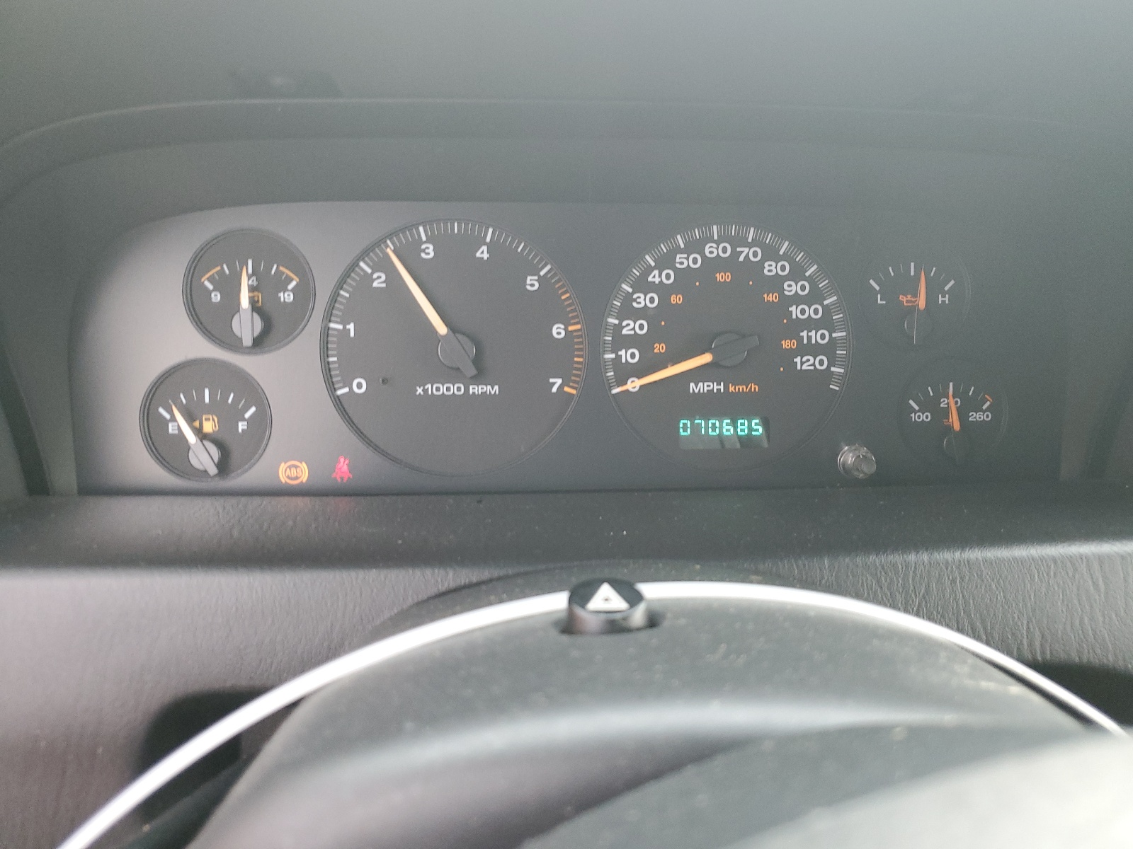 1J4GX48S33C504952 2003 Jeep Grand Cherokee Laredo