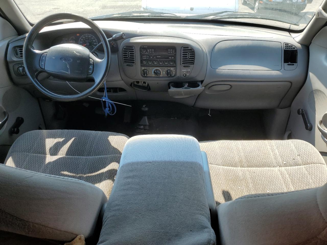 1998 Ford F150 VIN: 2FTZX18W6WCA00751 Lot: 64789664