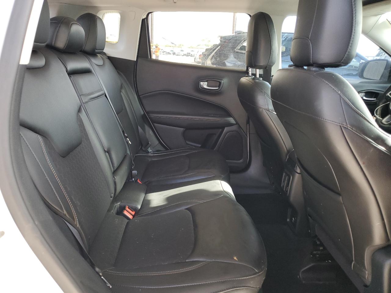 2018 Jeep Compass Latitude VIN: 3C4NJCBB0JT266626 Lot: 63382574