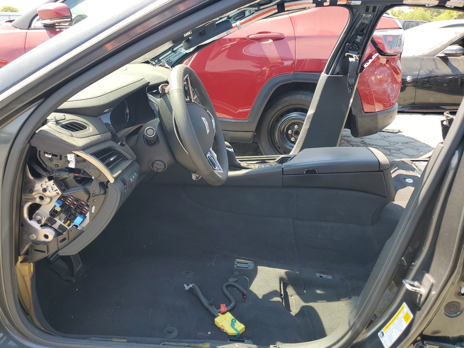 1G6A15S68J0138583 2018 Cadillac Cts-V