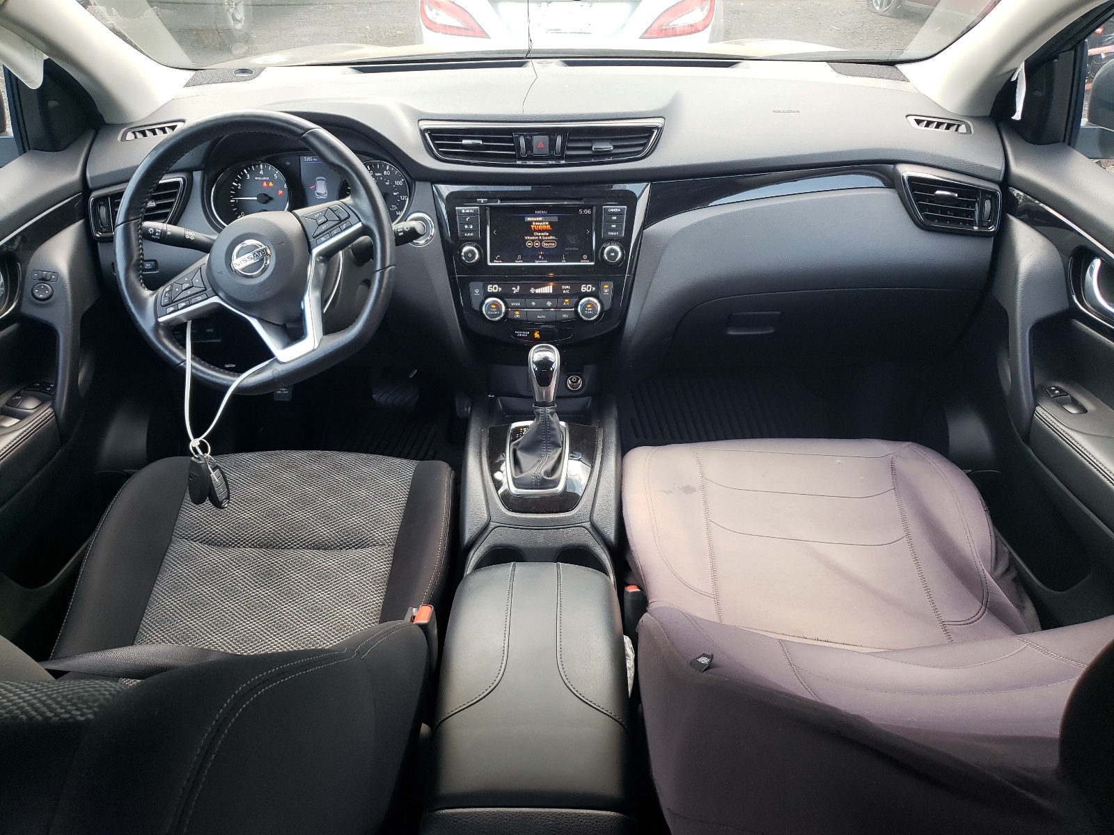 JN1BJ1BW1NW470235 2022 Nissan Rogue Sport Sv