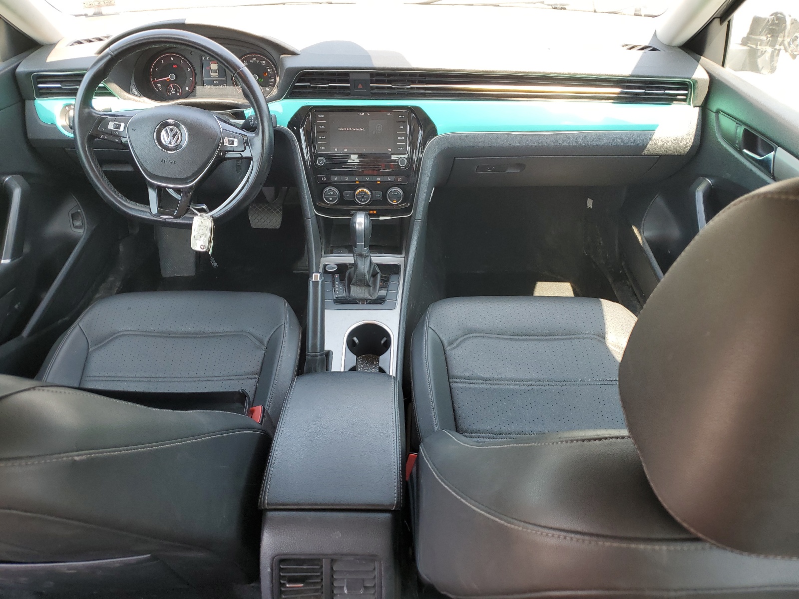 1VWSA7A3XLC008226 2020 Volkswagen Passat Se