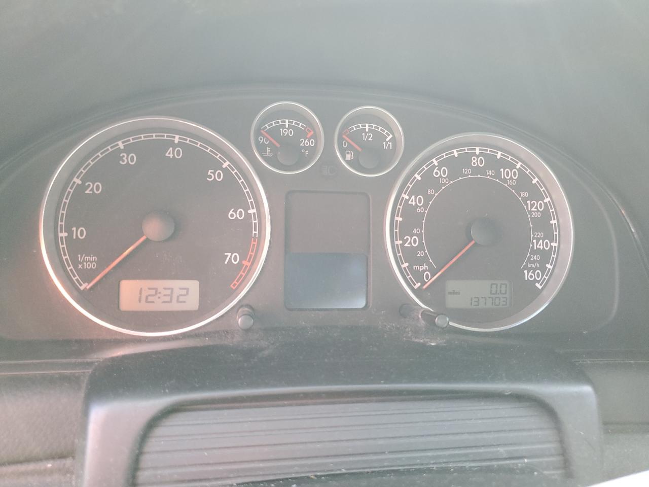 2004 Volkswagen Passat Gls VIN: WVWPD63BX4P040571 Lot: 61731754