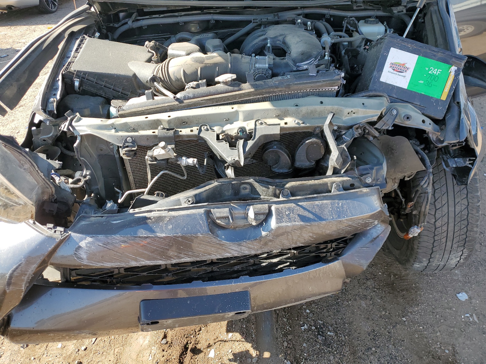 JTEBU5JR2J5569147 2018 Toyota 4Runner Sr5/Sr5 Premium