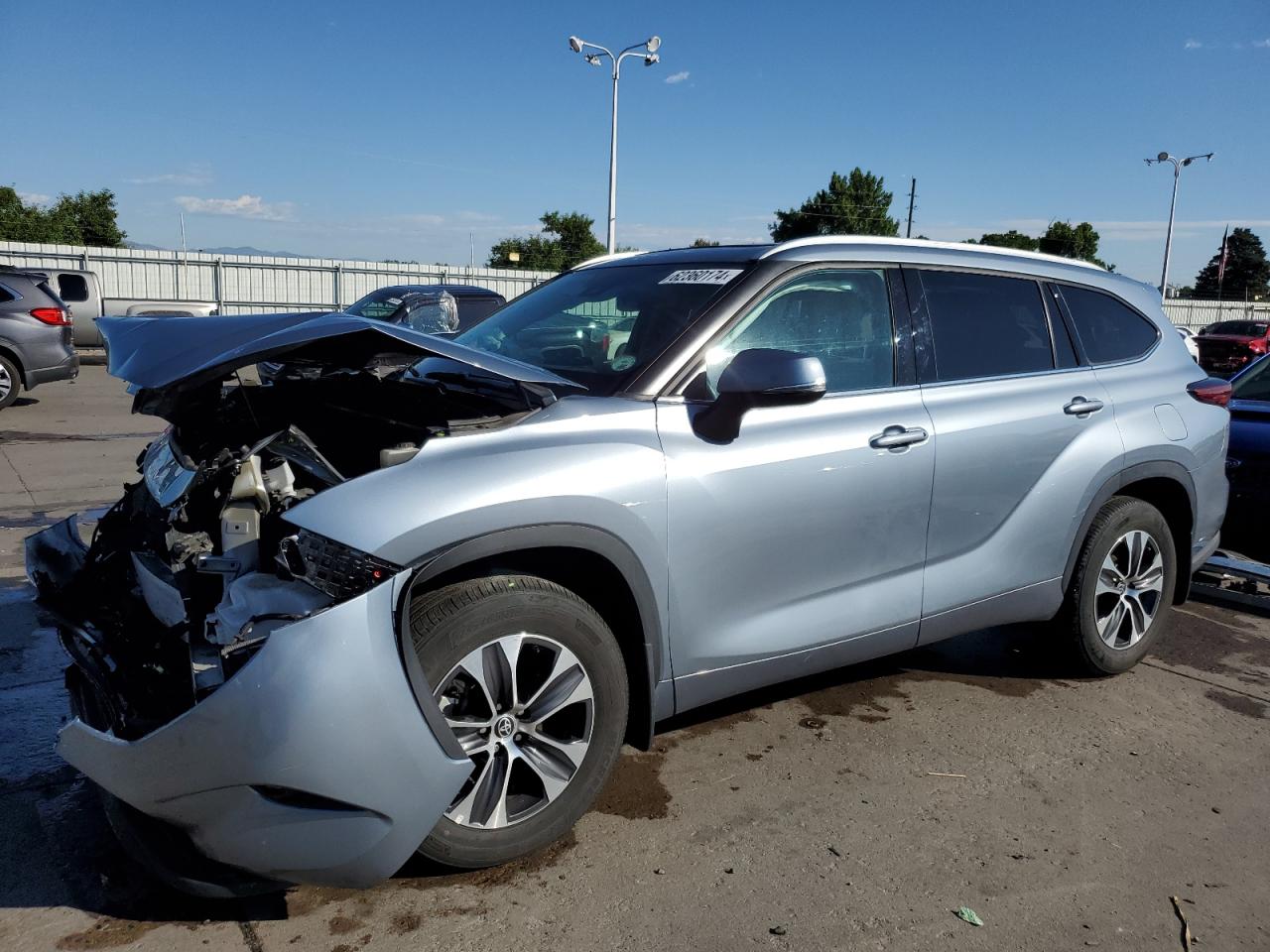 5TDHZRBH6NS248483 2022 TOYOTA HIGHLANDER - Image 1