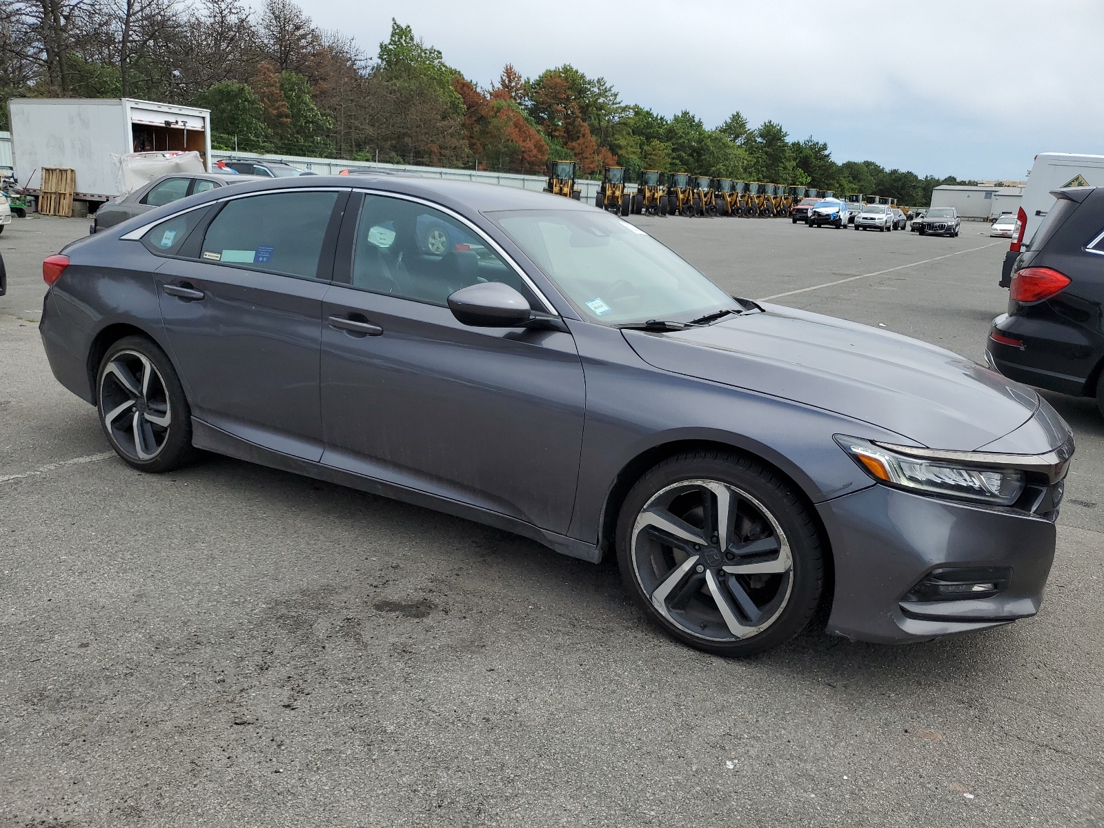 2018 Honda Accord Sport vin: 1HGCV1F3XJA103073