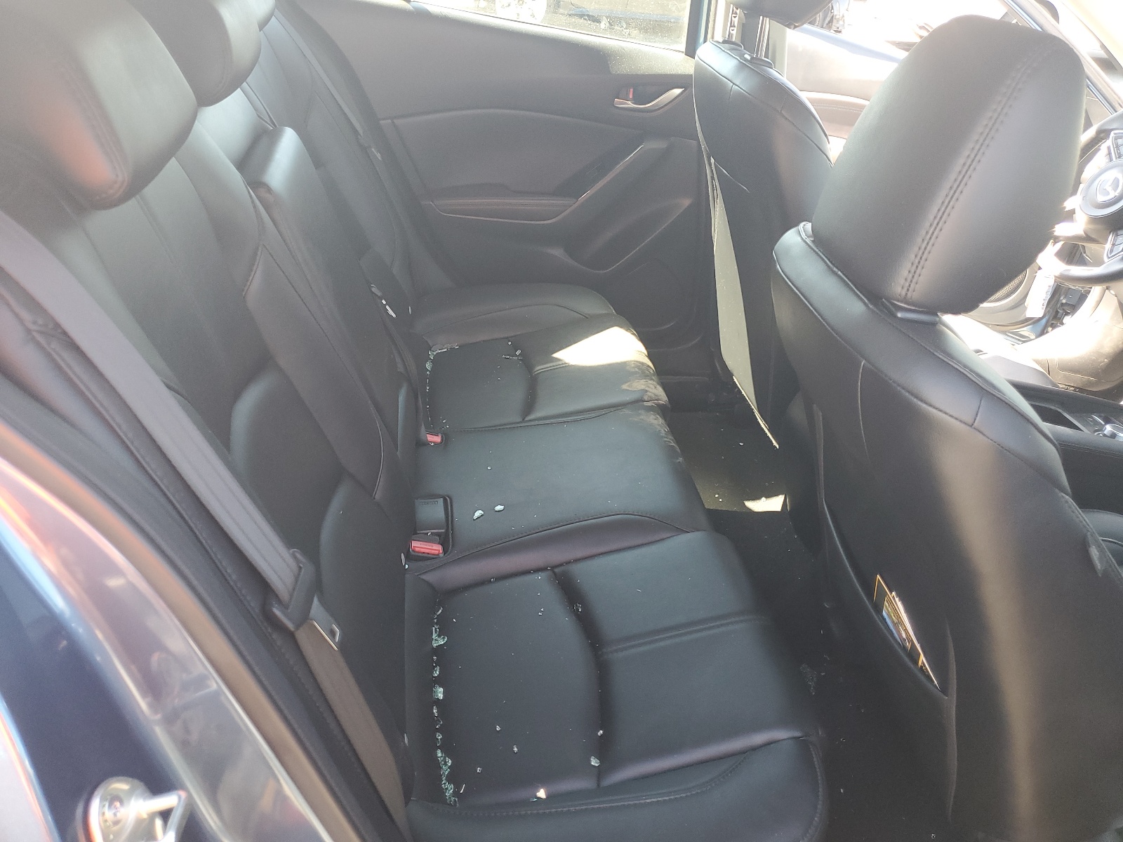 3MZBN1L31JM250462 2018 Mazda 3 Touring