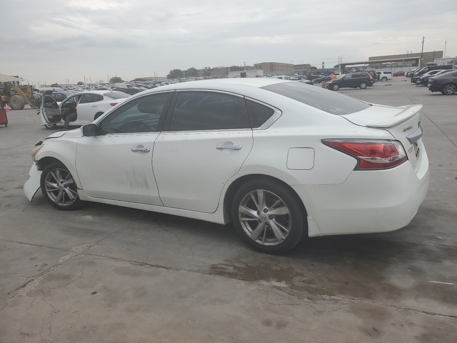 2015 Nissan Altima 2.5 vin: 1N4AL3AP8FC150654