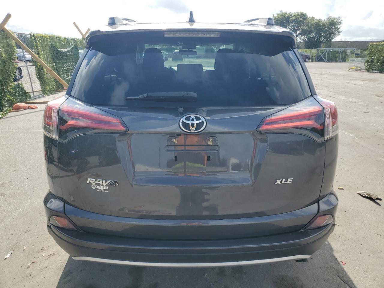 2016 Toyota Rav4 Xle VIN: 2T3WFREV8GW268818 Lot: 64660754
