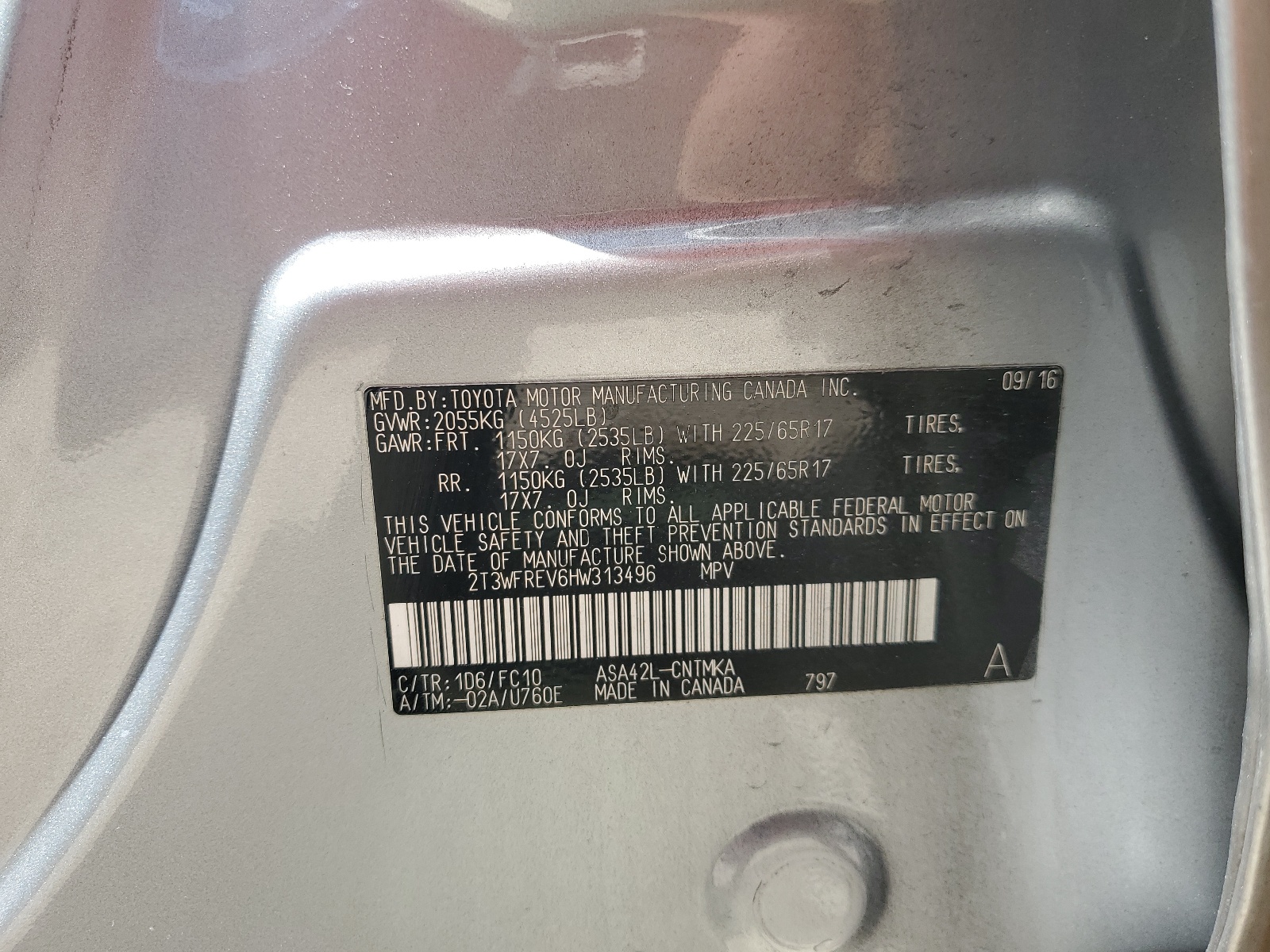 2T3WFREV6HW313496 2017 Toyota Rav4 Xle