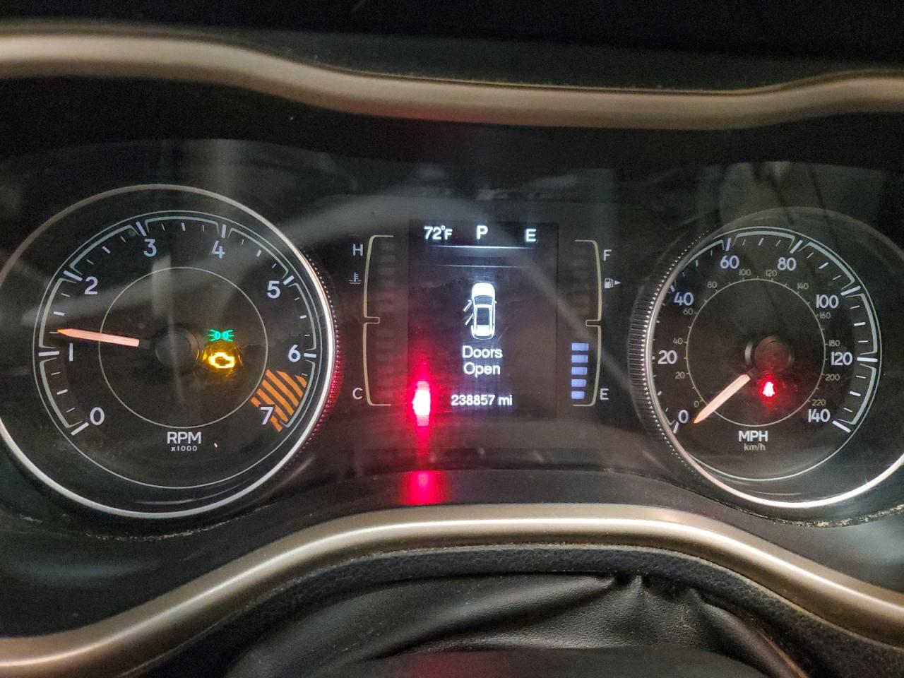 2014 Jeep Cherokee Latitude VIN: 1C4PJMCB4EW250782 Lot: 62369404