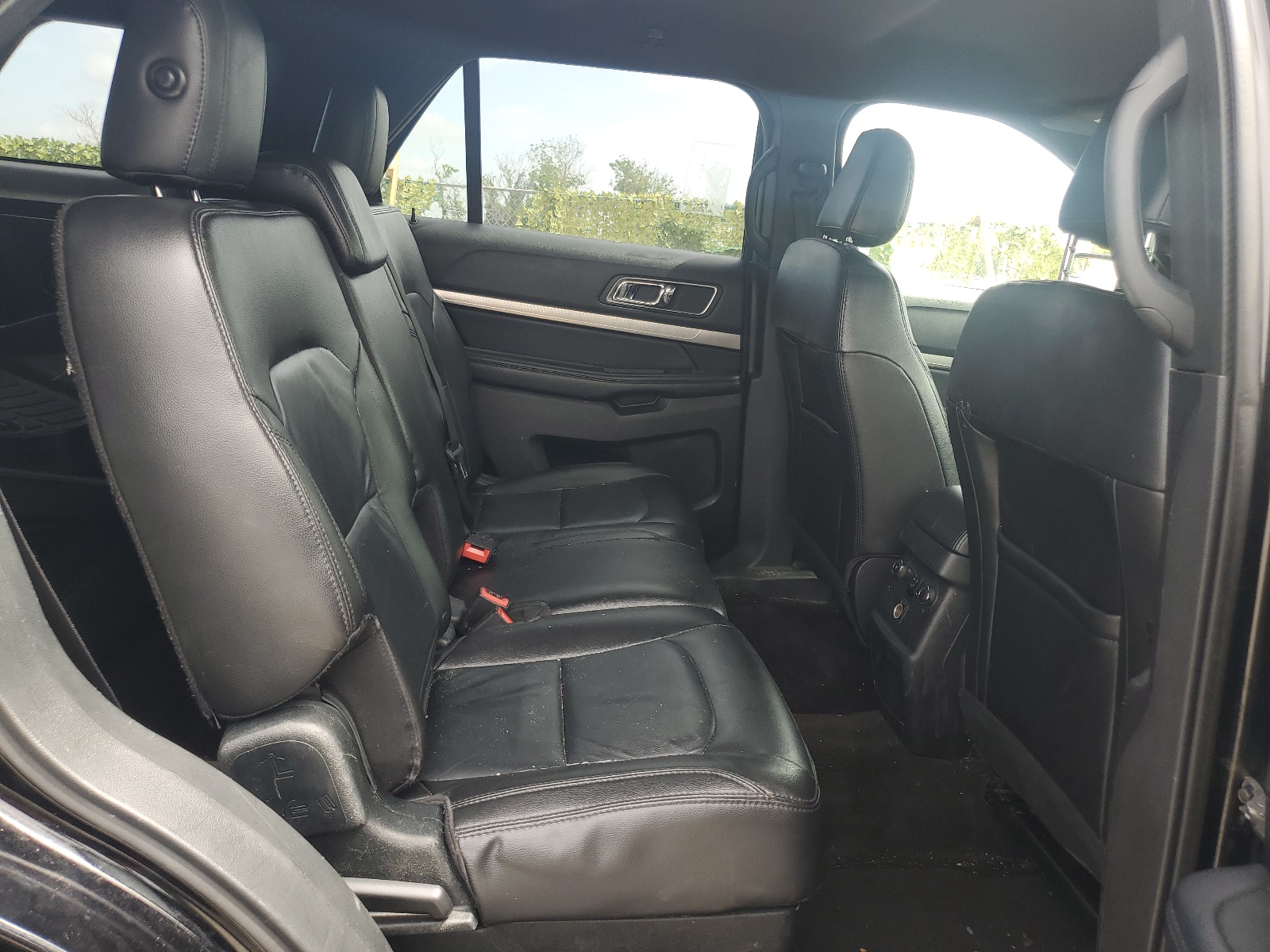 2018 Ford Explorer Xlt vin: 1FM5K8D86JGB37608