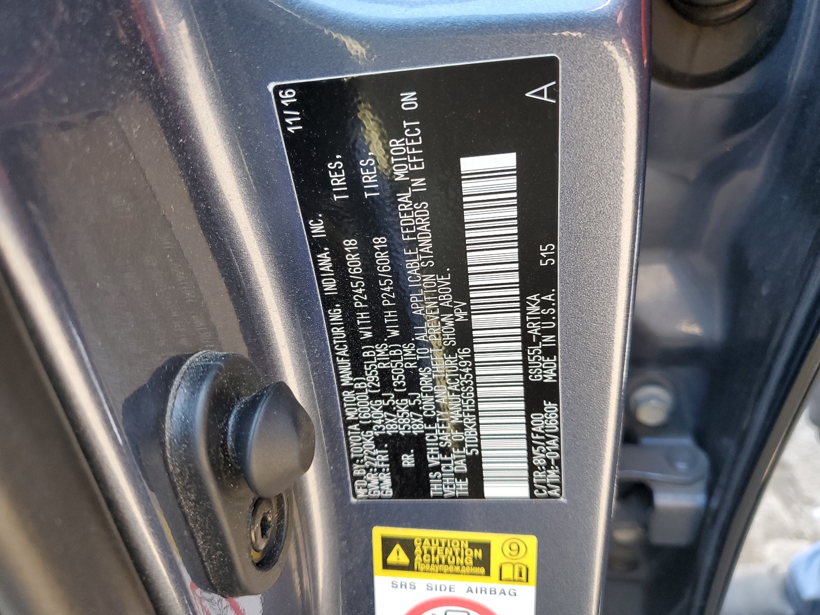 5TDBKRFH5GS354916 2016 Toyota Highlander Le