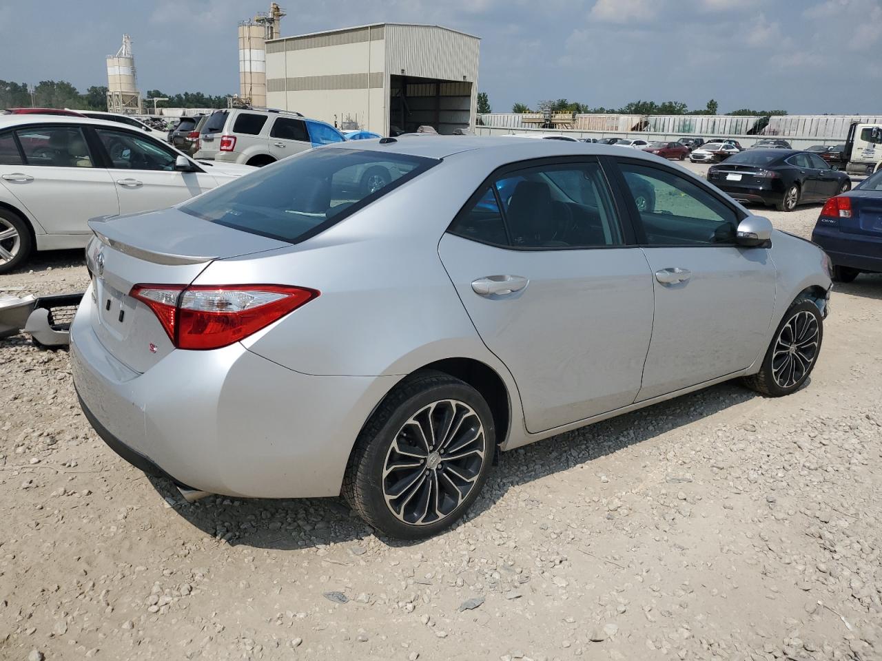 VIN 2T1BURHE0GC518871 2016 TOYOTA COROLLA no.3