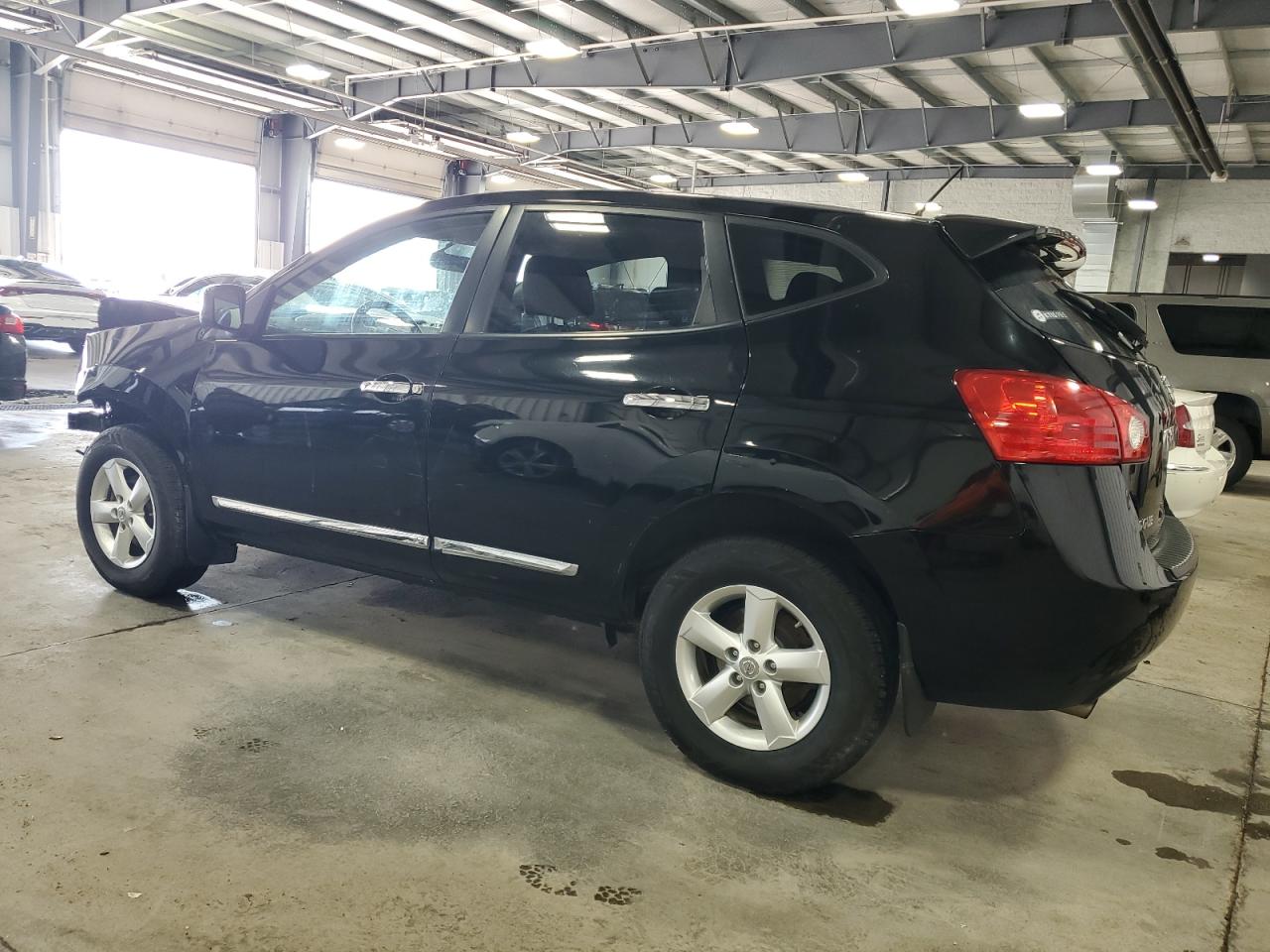 2013 Nissan Rogue - Image 2