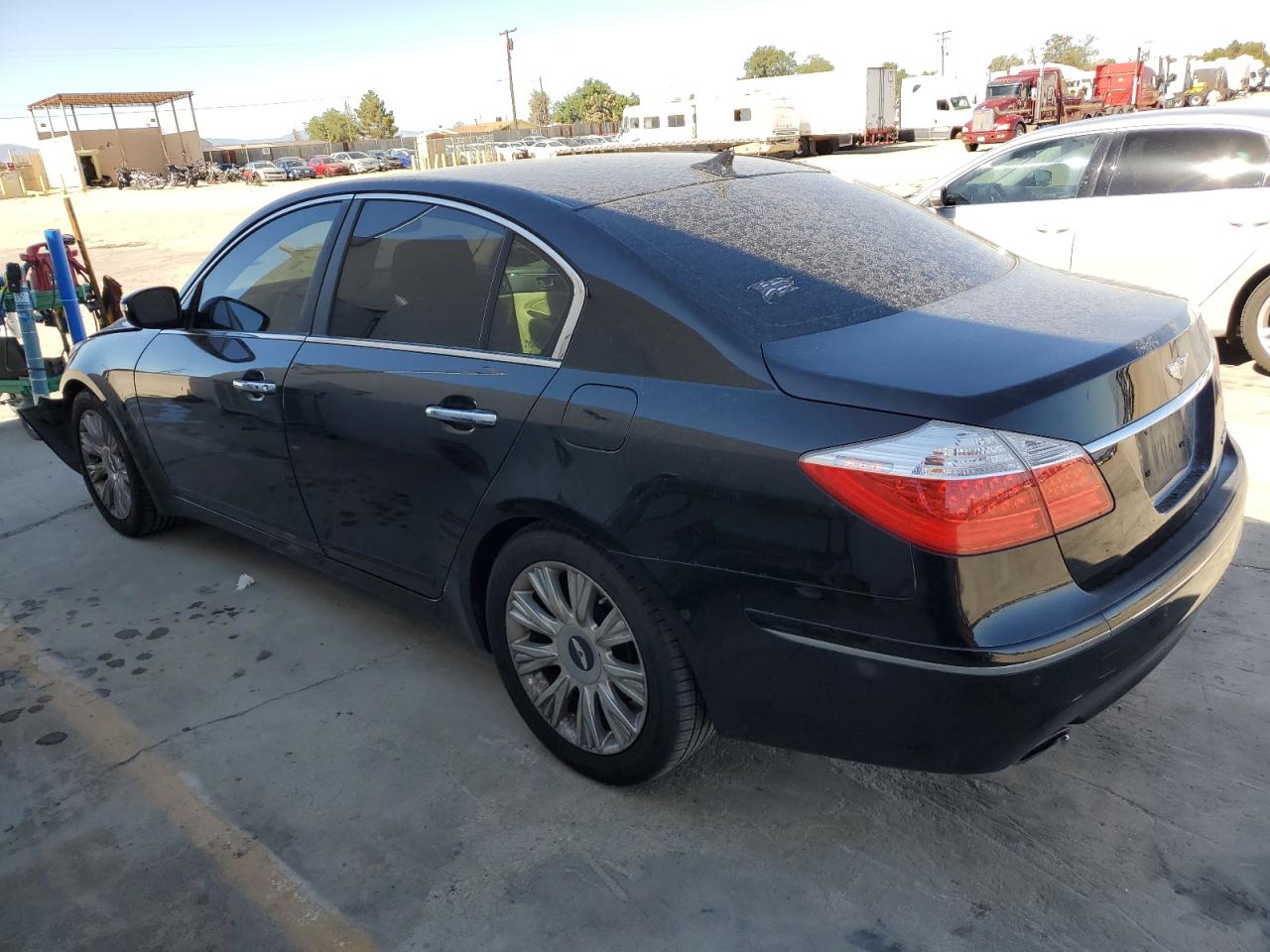 2009 Hyundai Genesis 3.8L VIN: KMHGC46E09U062192 Lot: 64096184