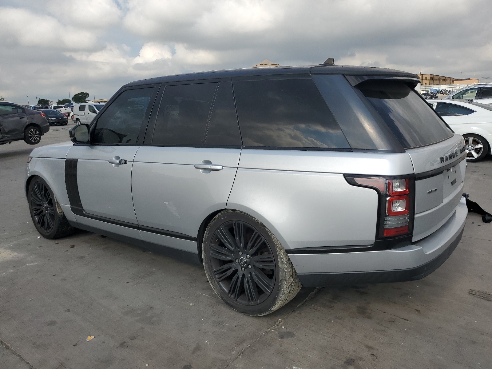 2016 Land Rover Range Rover Hse vin: SALGS2KF3GA255681