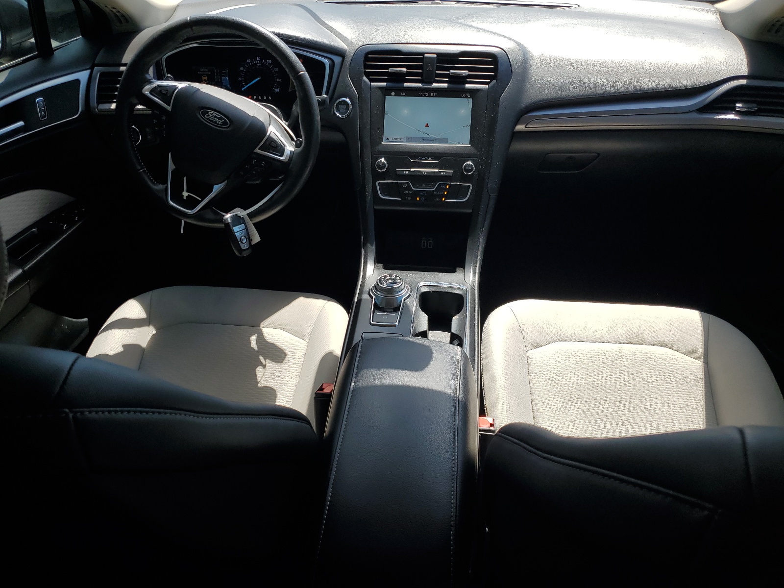 3FA6P0HD7KR161662 2019 Ford Fusion Se