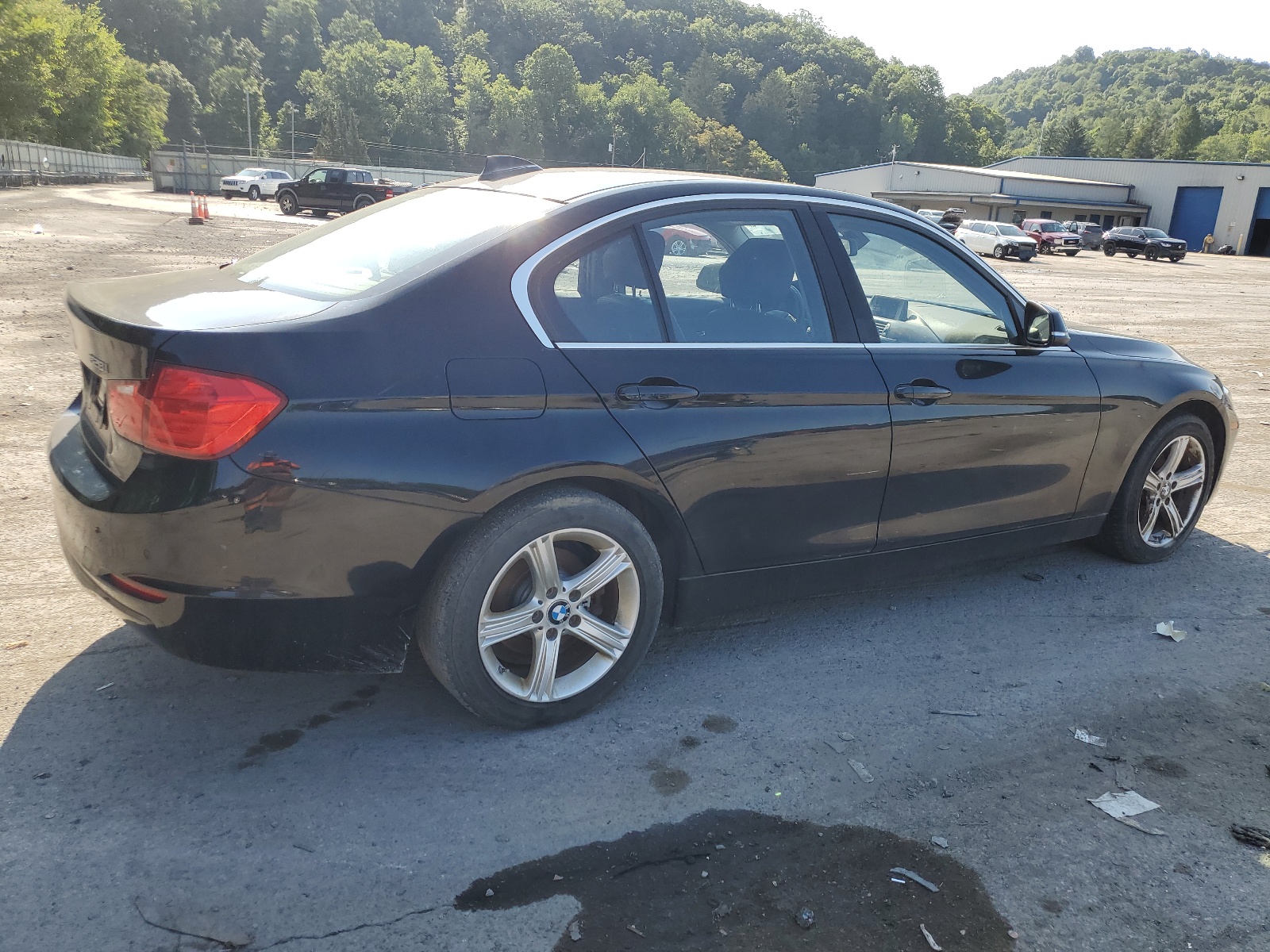 2015 BMW 328 Xi Sulev vin: WBA3B5C57FP652848