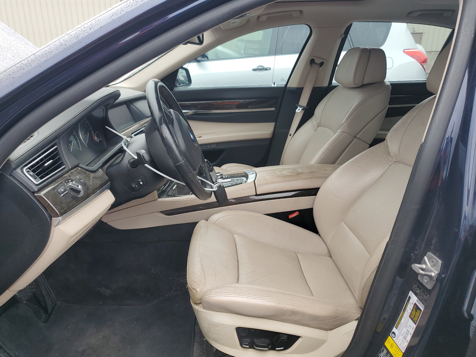 WBAKC6C51CC397017 2012 BMW 750 Xi