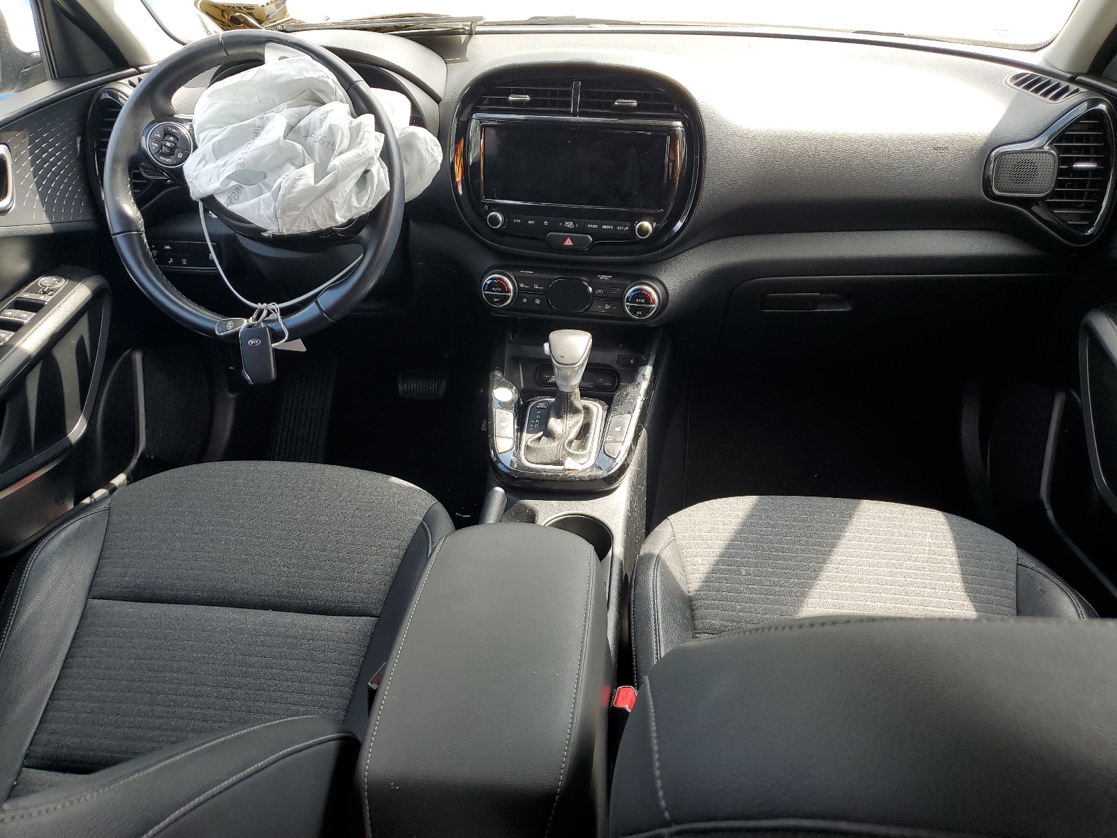 KNDJ33AU5L7109869 2020 Kia Soul Ex