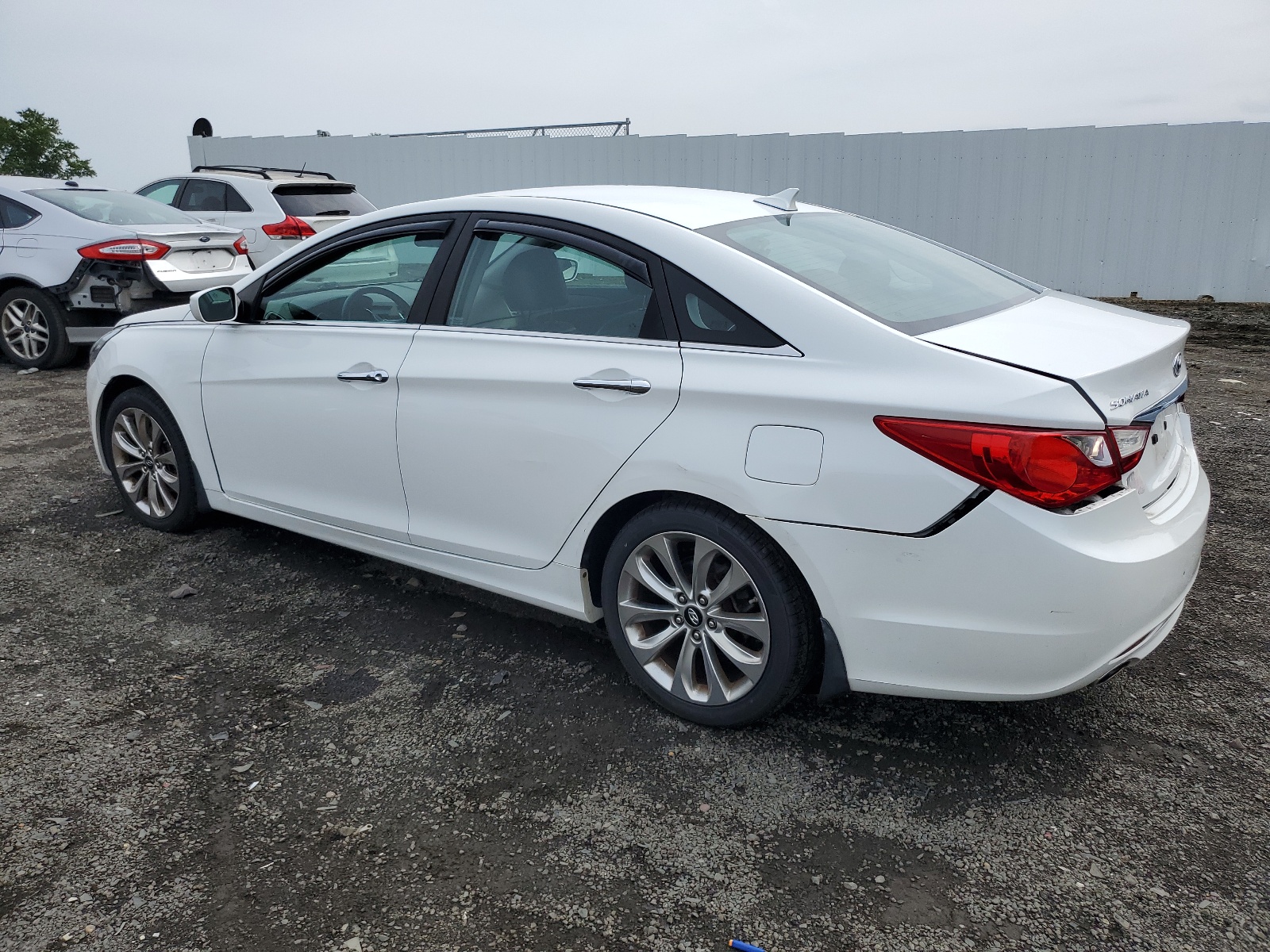 5NPEC4AC3BH074676 2011 Hyundai Sonata Se