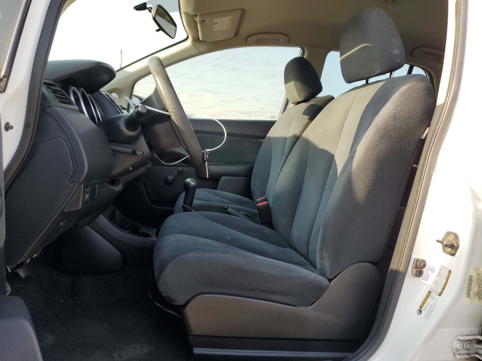 3N1CC1AP1BL372736 2011 Nissan Versa S