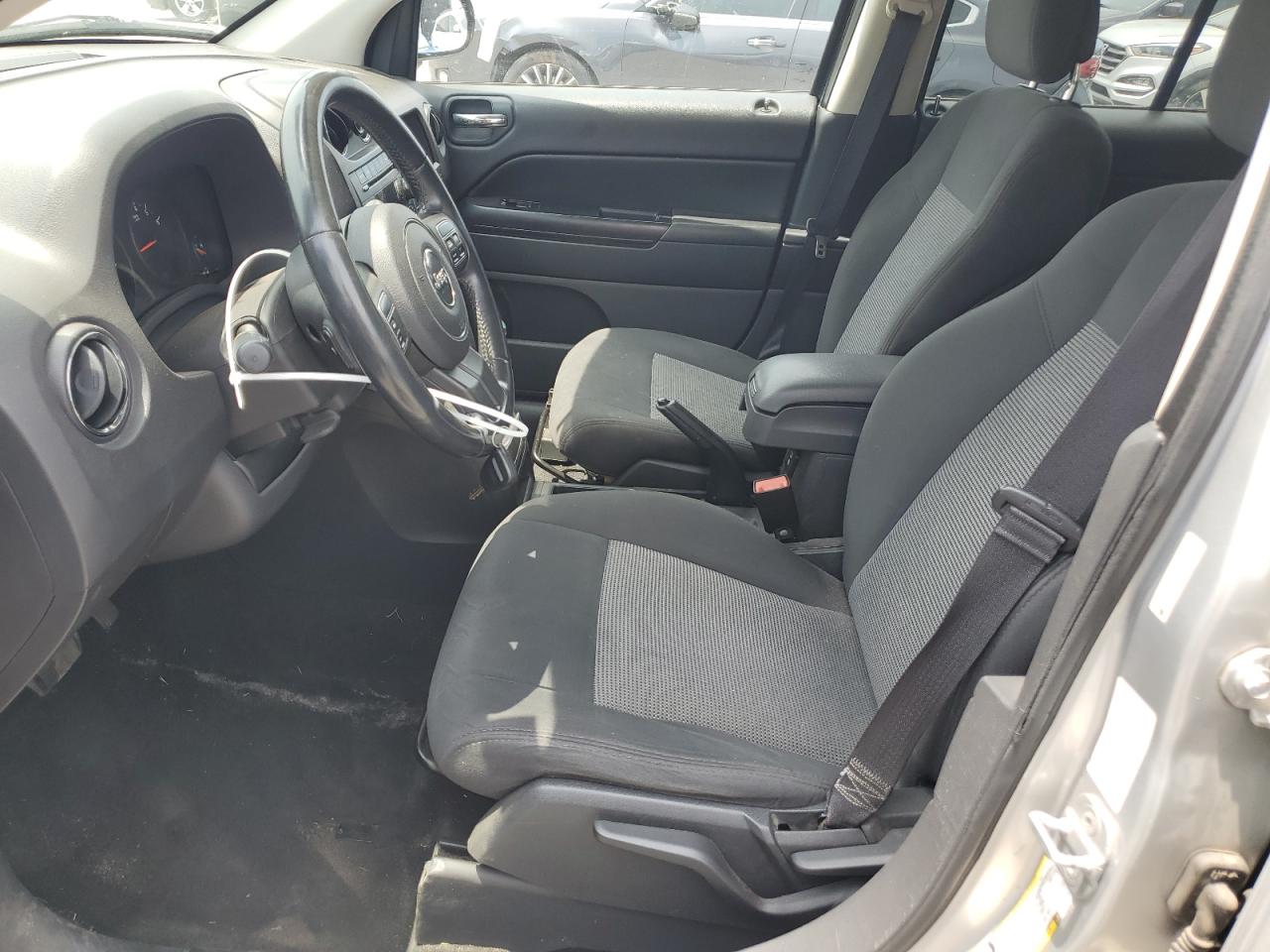 2011 Jeep Compass Sport VIN: 1J4NF1FB8BD215294 Lot: 64783664