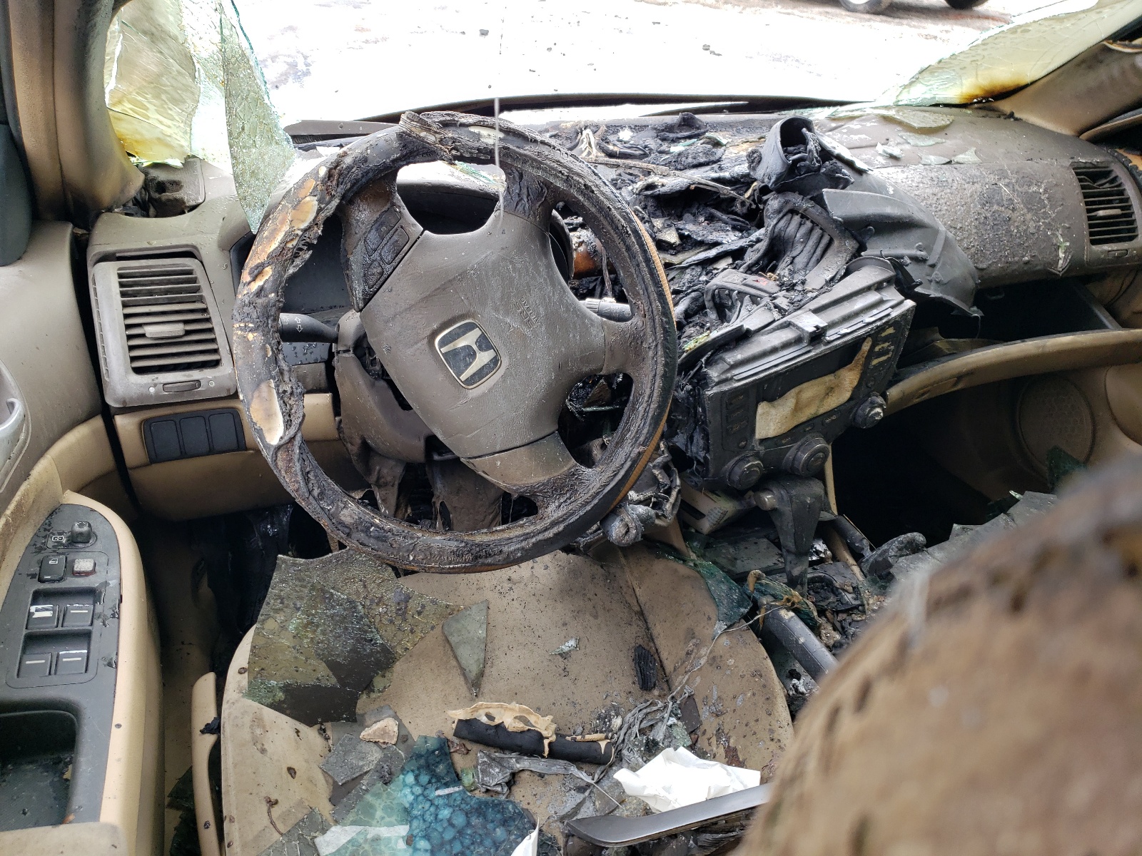 1HGCM56334A157412 2004 Honda Accord Lx