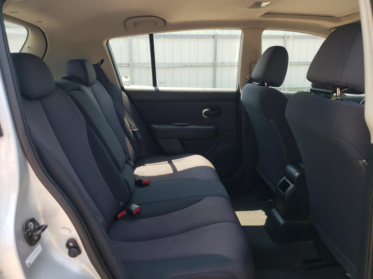 2007 Nissan Versa S VIN: 3N1BC13E17L437826 Lot: 63203654