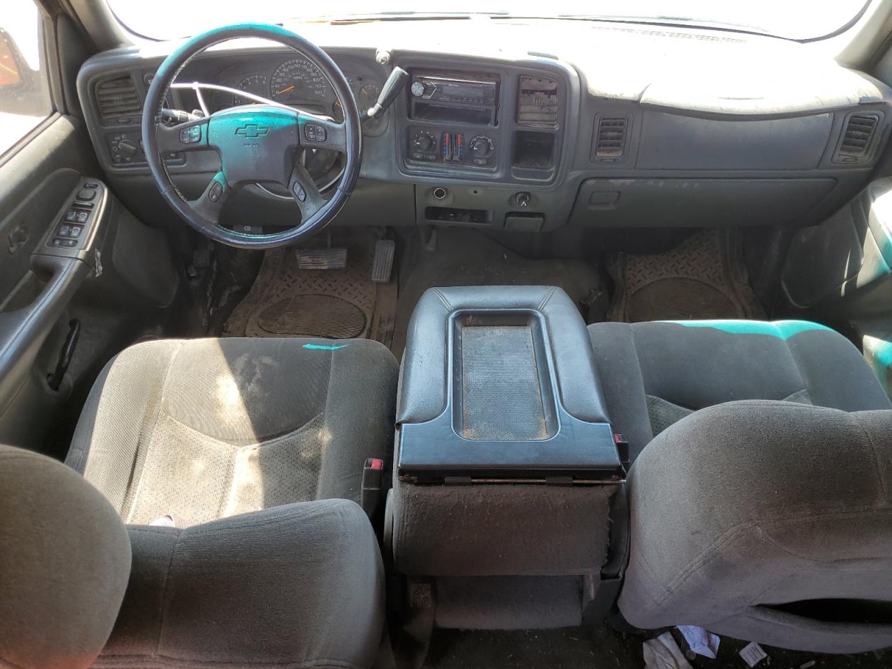 2005 Chevrolet Silverado - Image 8