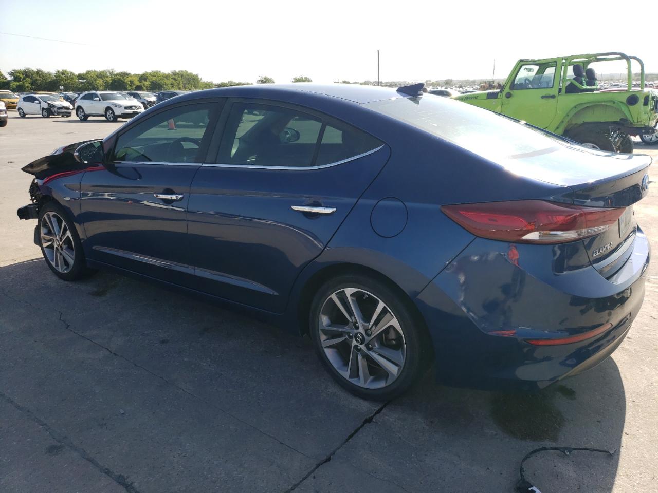 5NPD84LF4HH037102 2017 HYUNDAI ELANTRA - Image 2