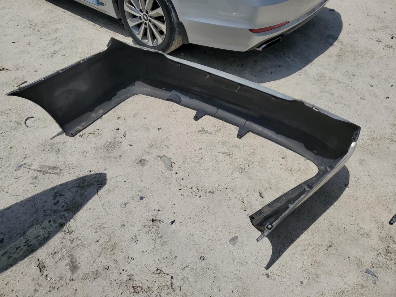 2004 Toyota Camry Le VIN: 4T1BE32K84U839687 Lot: 65134614