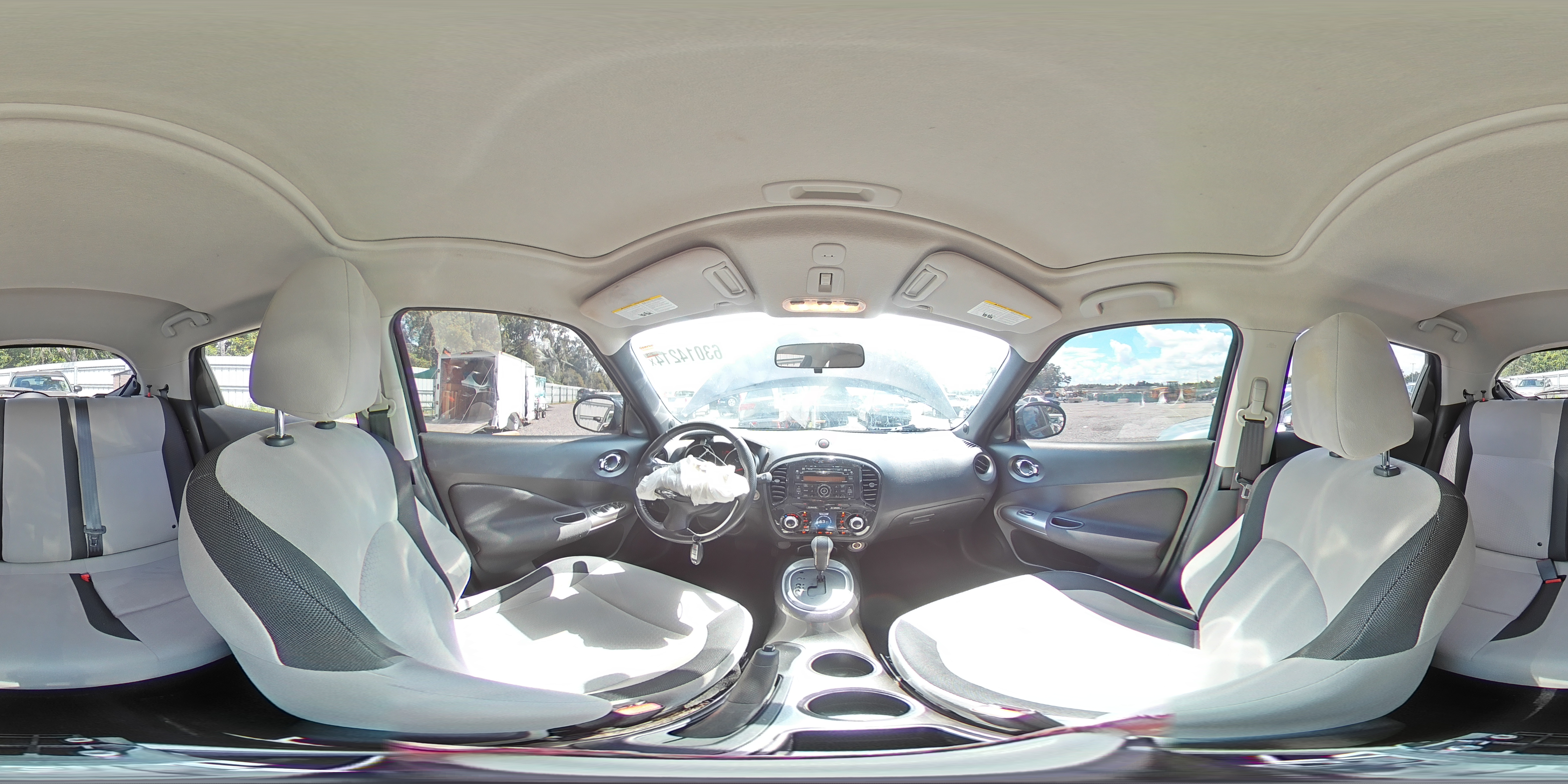 2014 Nissan Juke S VIN: JN8AF5MR4ET351447 Lot: 63014214