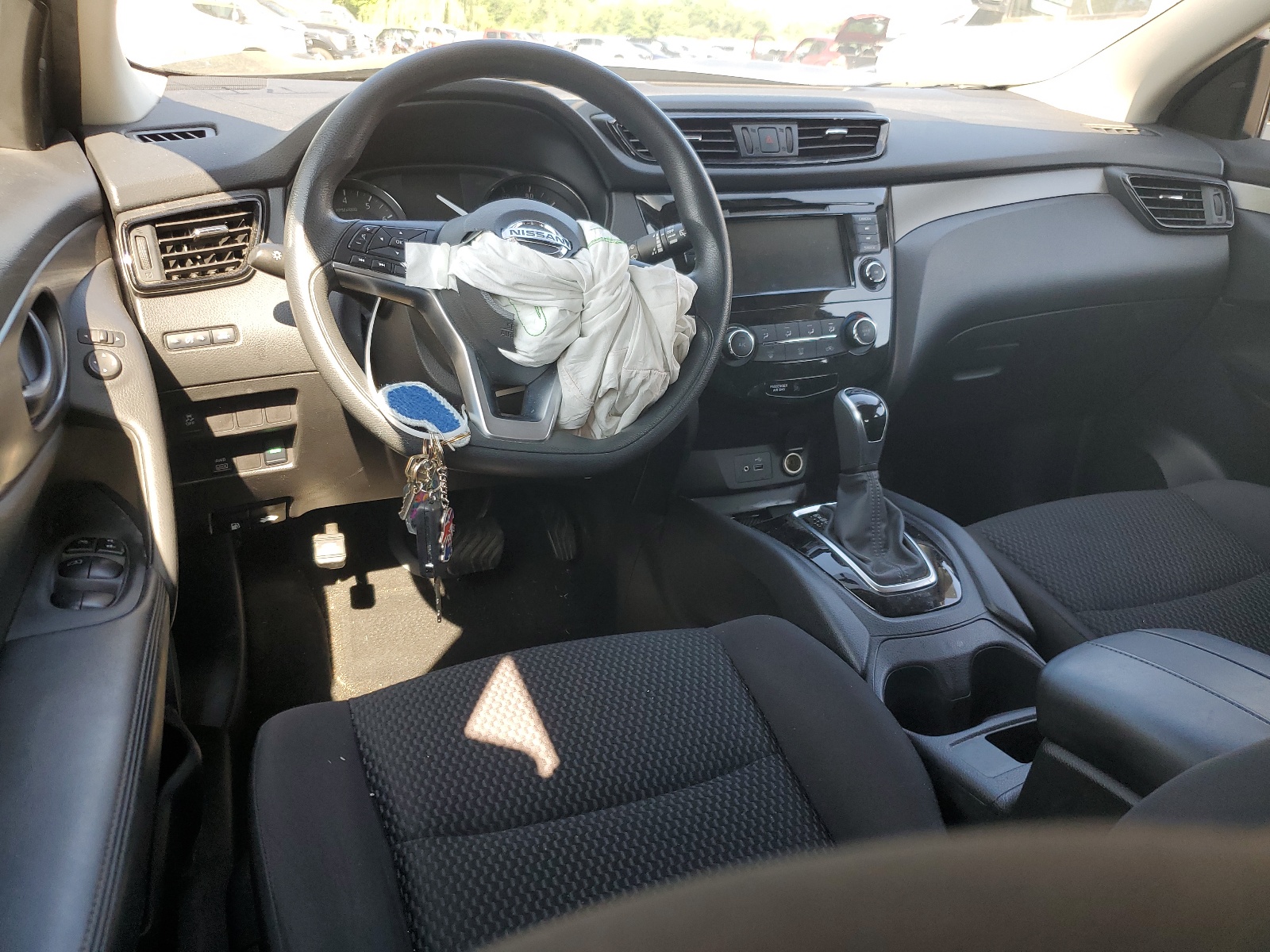 JN1BJ1CR4KW324500 2019 Nissan Rogue Sport S