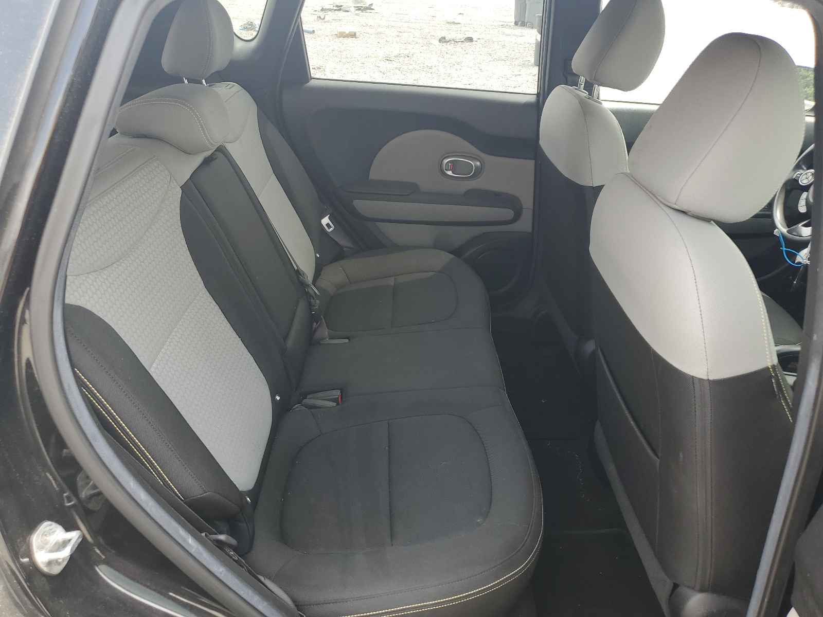 KNDJP3A52G7401840 2016 Kia Soul +