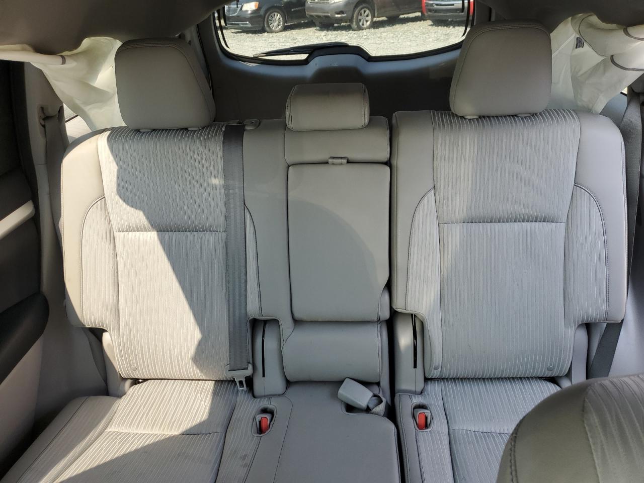 2014 Toyota Highlander Le VIN: 5TDZKRFHXES026161 Lot: 65464464