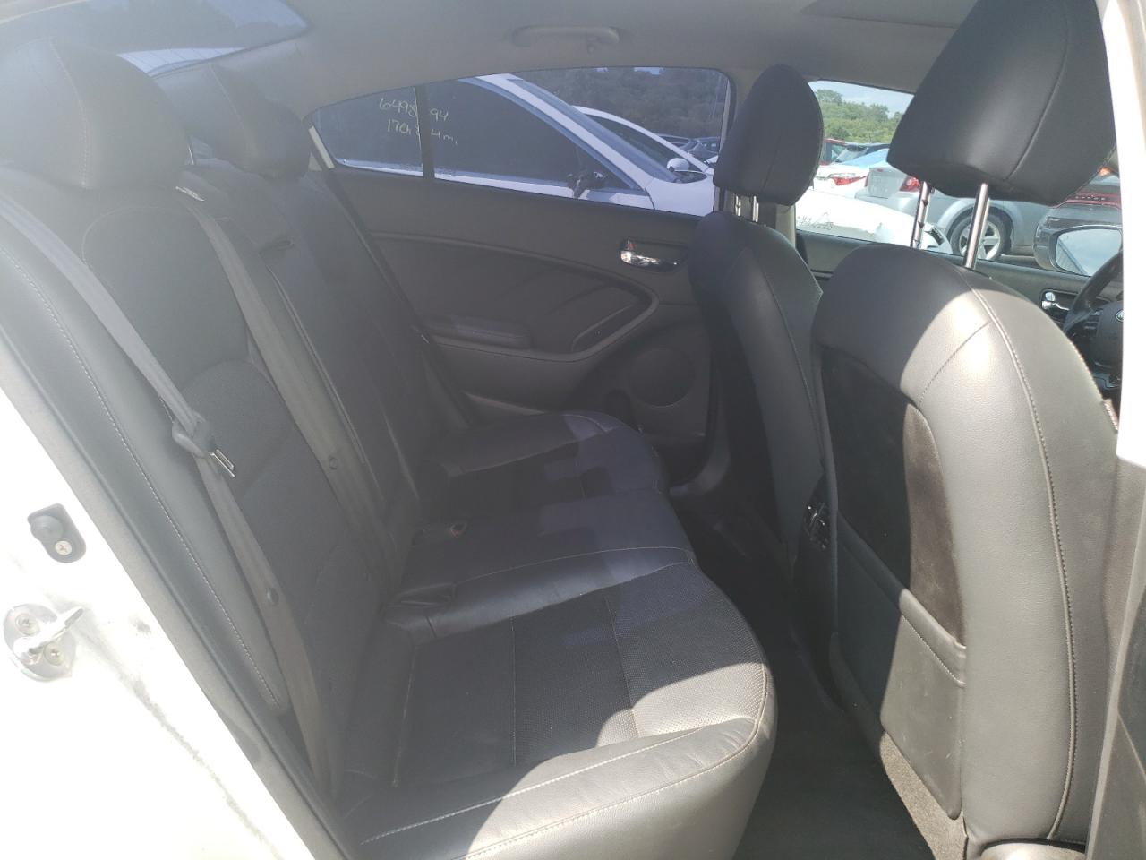 2017 Kia Forte Ex VIN: 3KPFN4A88HE052762 Lot: 64705864