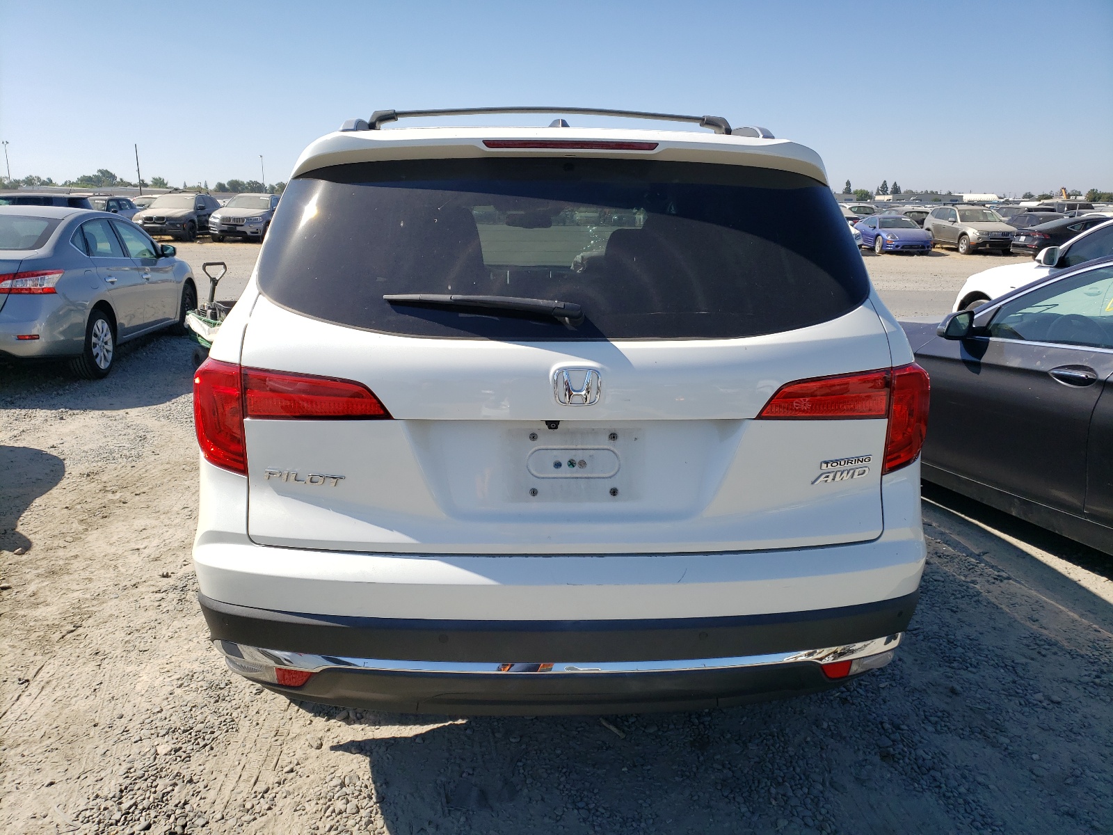 5FNYF6H94HB004539 2017 Honda Pilot Touring