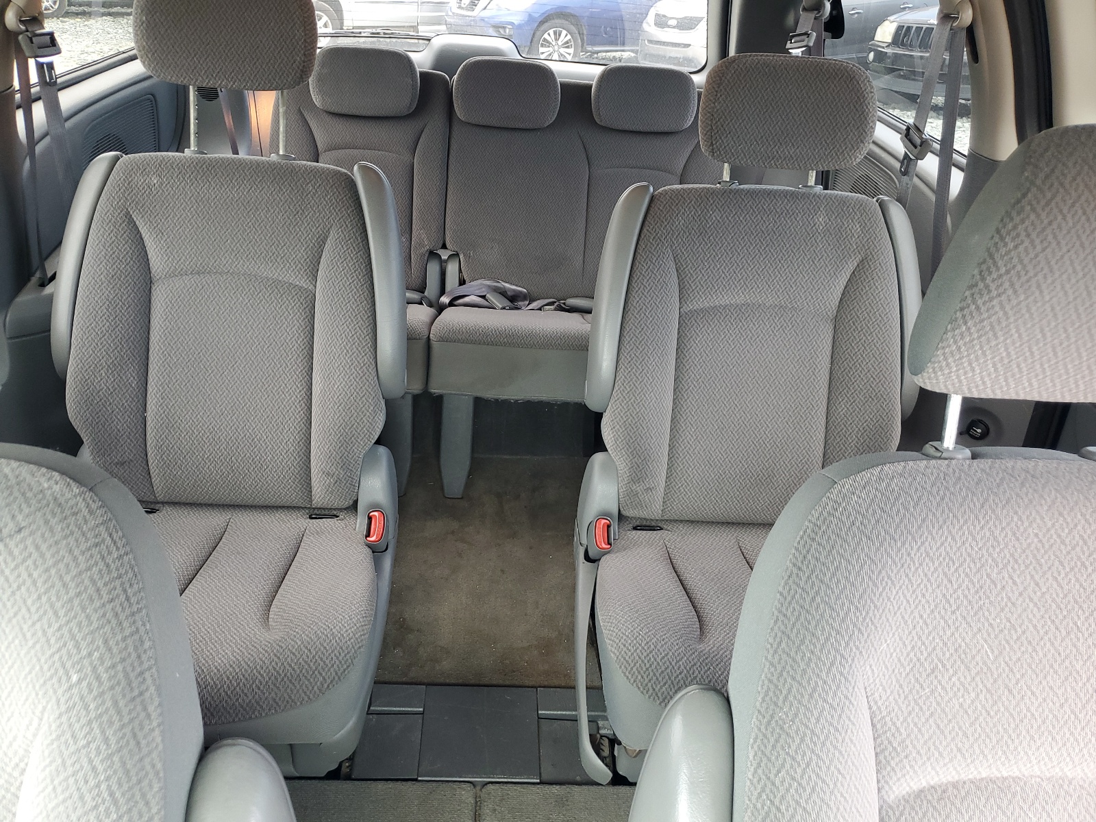 1A4GP44R96B752684 2006 Chrysler Town & Country Lx