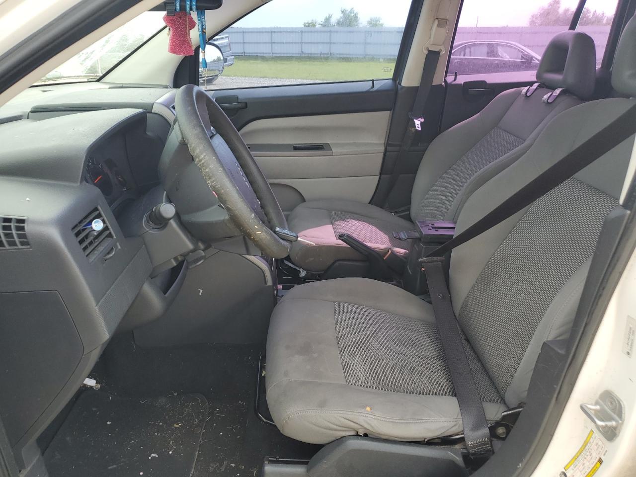 2007 Jeep Compass VIN: 1J8FF47W67D581980 Lot: 62080824