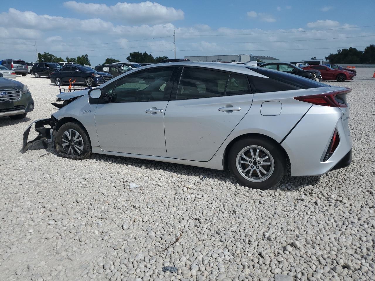 2017 Toyota Prius - Image 2