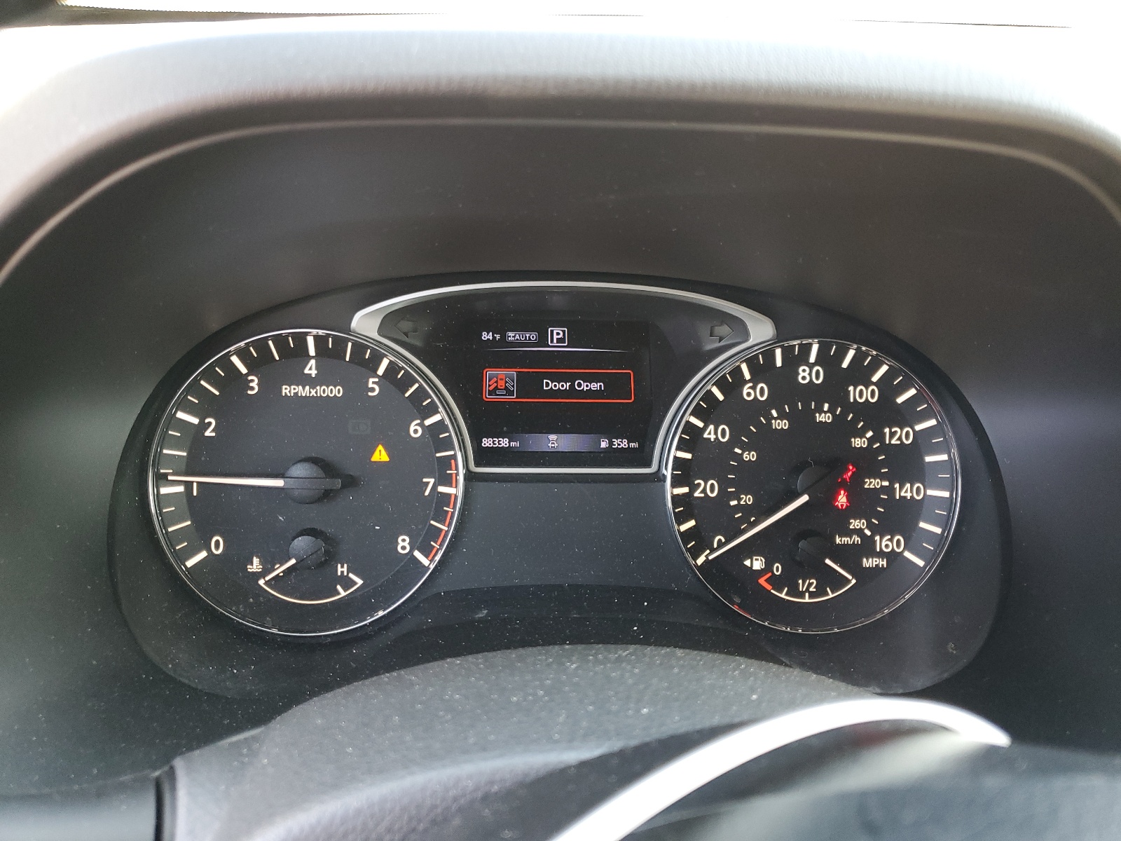 5N1DR2MM4JC635928 2018 Nissan Pathfinder S