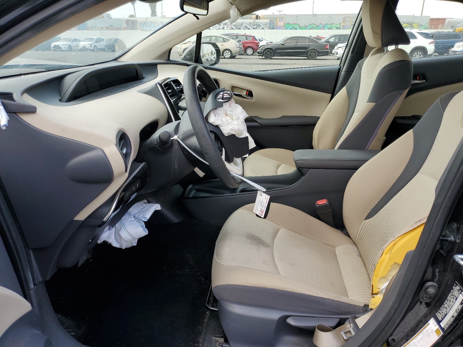 JTDKBRFU5H3558082 2017 Toyota Prius